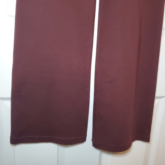 Urban Outfitters Women’s Flare Burgundy Leggings Pants Size M - Picture 6 of 9